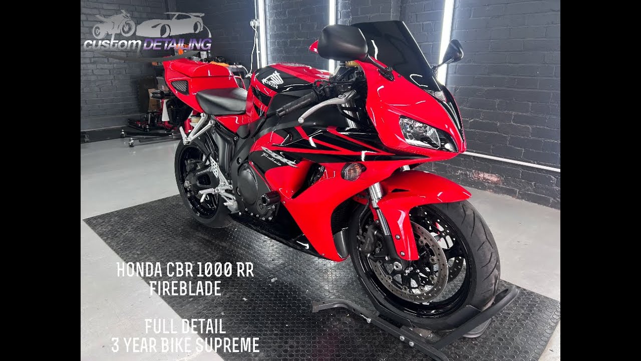 Honda CBR 1000RR FireBlade (Custom Detailing)