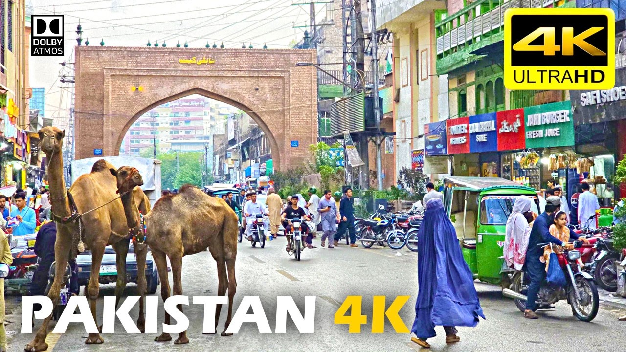 4K Walk Through UNSEEN Qissa Khwani Bazar | Story Telling Market 4K Walk & Captions 🇵🇰