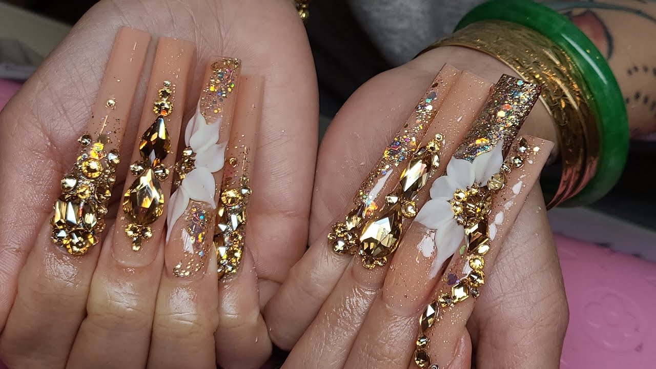 Design Removal + Fill | Acrylic Buchona Design on lovely Mimi ✨💅