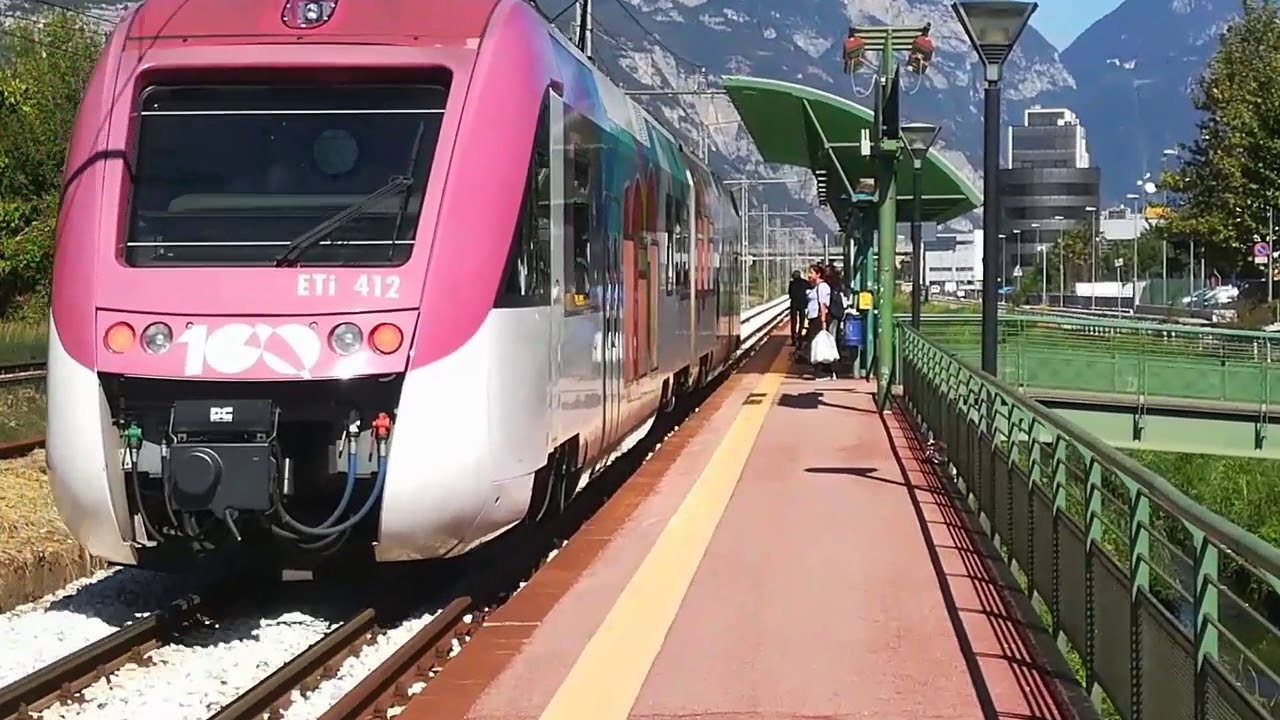 Treni alla fermata di Trento Nord