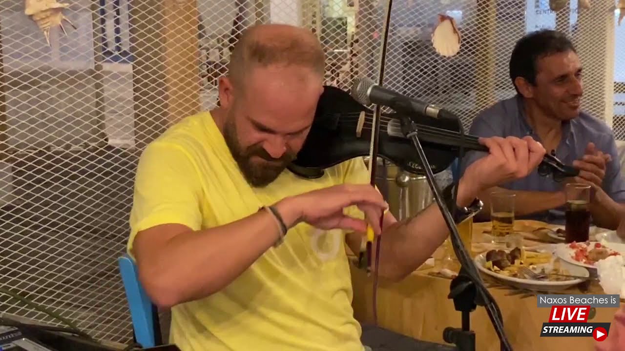 Ο Γιάννης Μπαρμπαρής στου Βαλέττα LIVE - Giannis Barbaris LIVE NAXOS ISLAND