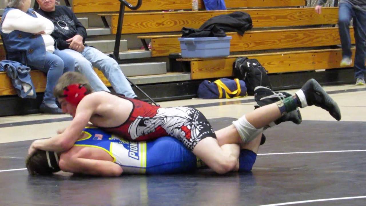 High School Wrestling 145lbs match  / 2019