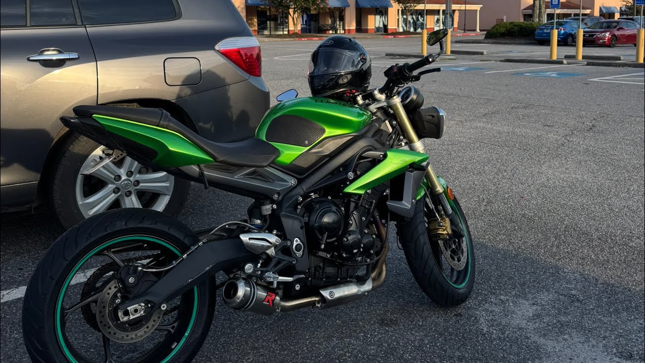 TWO TRIUMPHS TAKE OVER THE HIGHWAY! (RAW FOOTAGE)