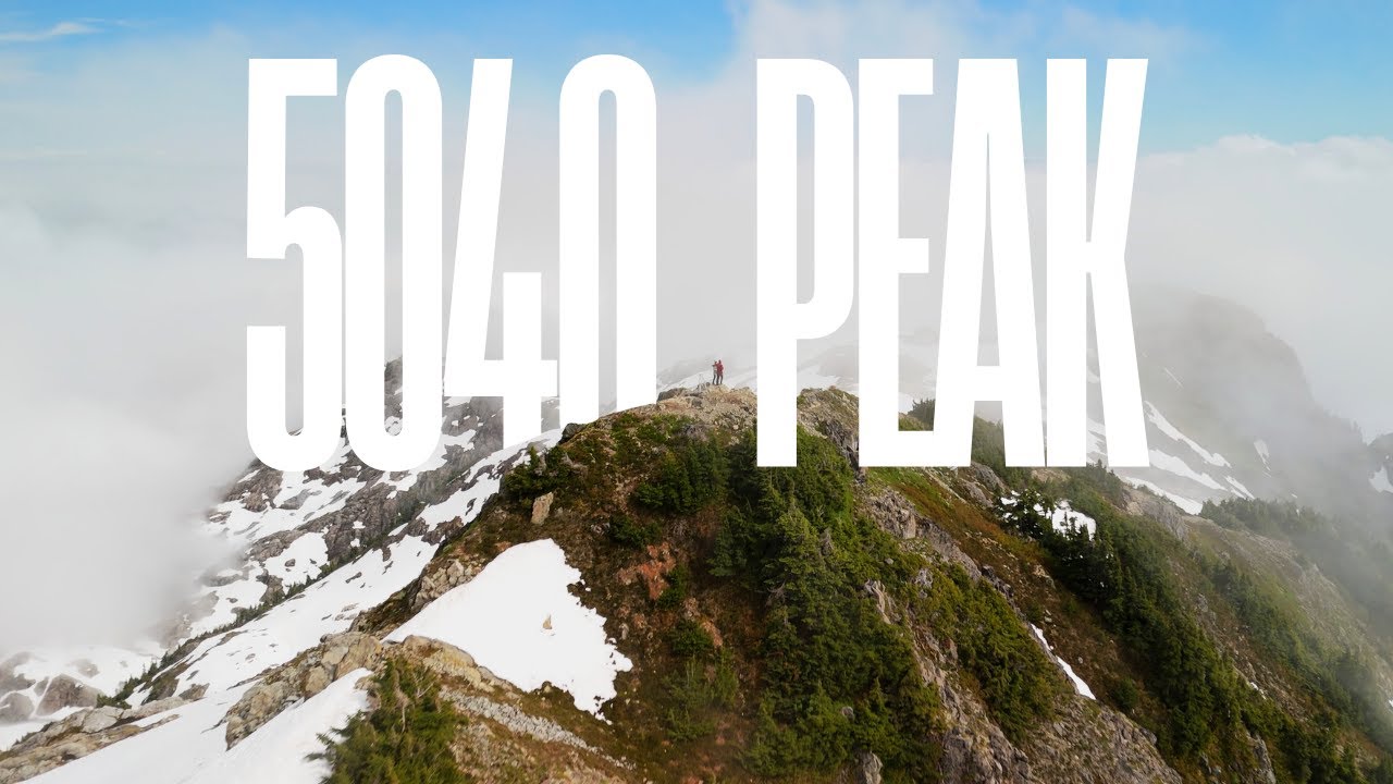5040 Peak | Wandering Through the Clouds
