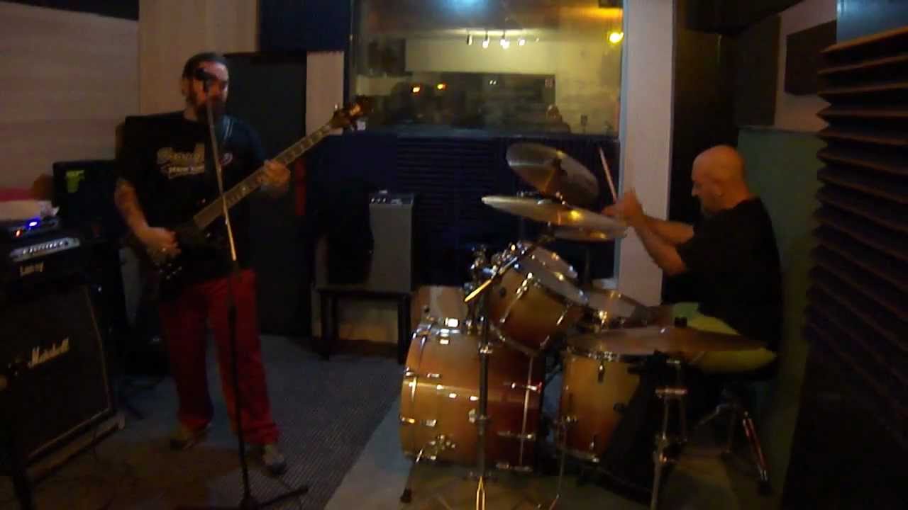 ΑΡΝΗΤΙΚΗ ΣΤΑΣΗ - Υπήκοοι της Κίρκης @Studio 2012