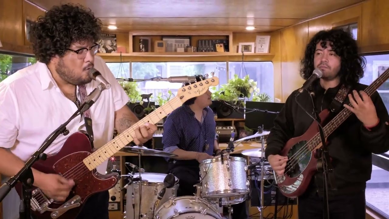 Tropa Magica - Feels Like Tijuana