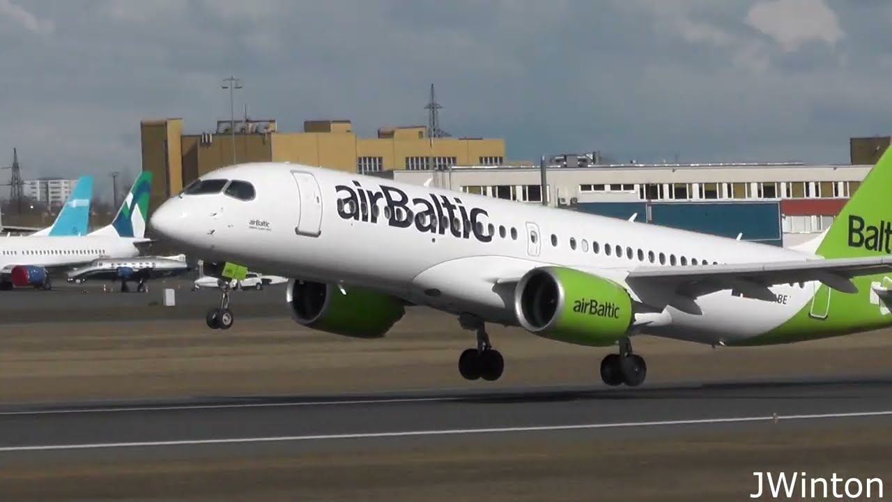 30+ Minutes Planespotting Tallinn Airport (Estonia) March 2022