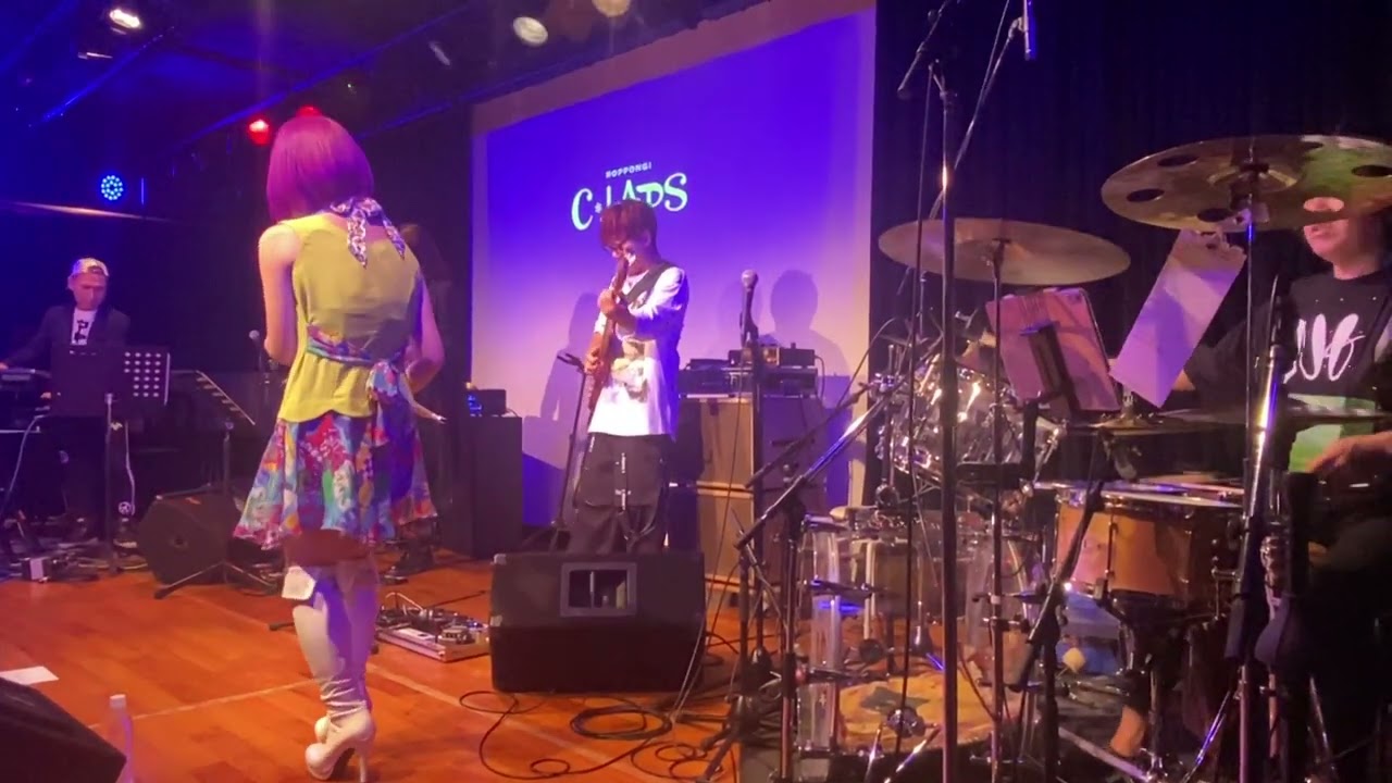 坂田明奈(Sax)･坂本竜太(B)･Penny-K(Key)･小山将平(G)･外薗雄一 (Dr) / Luminous - Super Ground