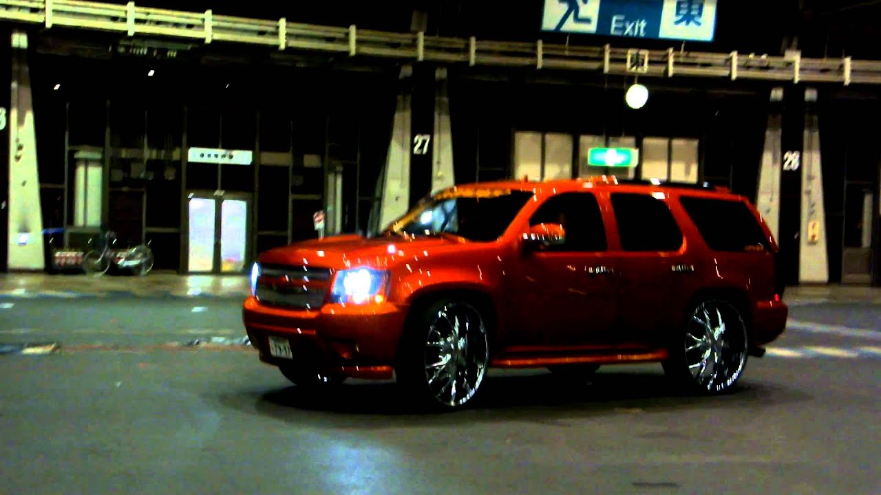 MOBB c.c 2011  tahoe LEXANI Dial on 30's & candypaint!!