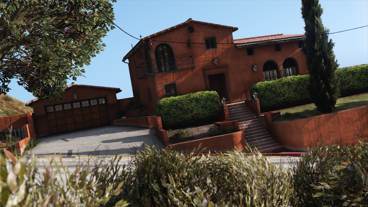 Exploring 1121 North Sheldon Ave Safe House (MLO Spanish House) in GTA V