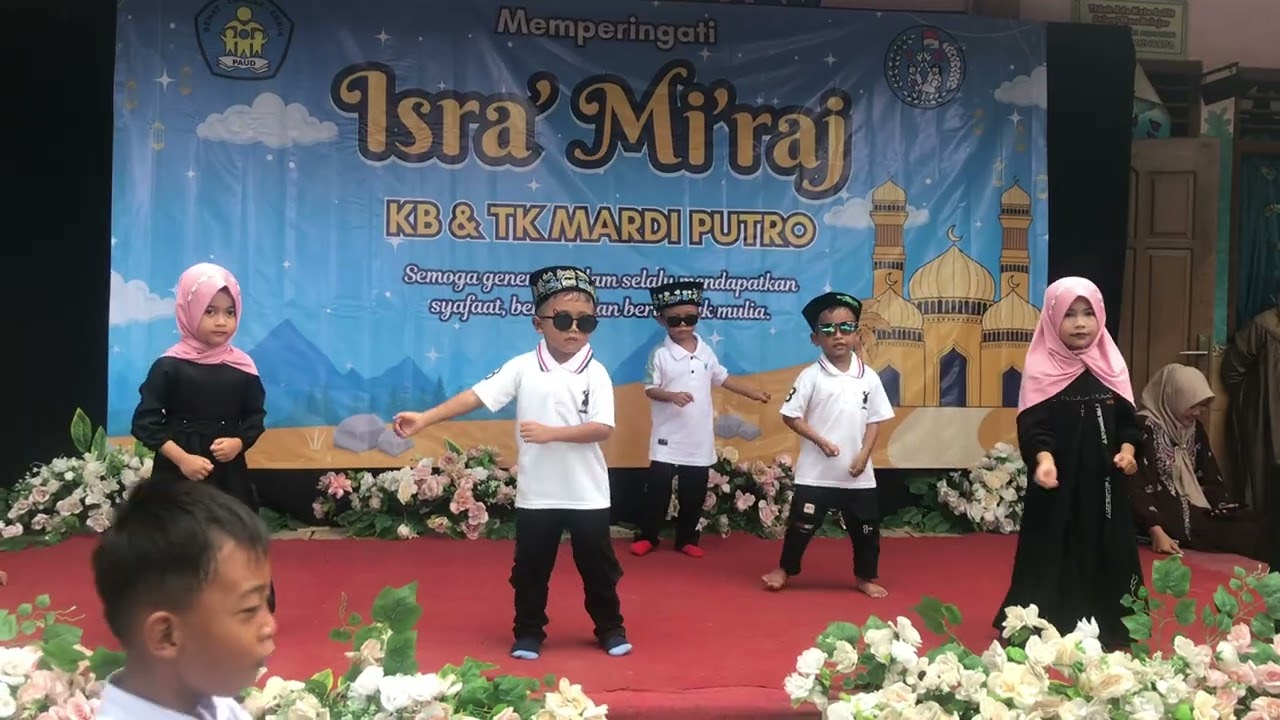 Tari “ Mencari Berkah” KB Mardi Putro