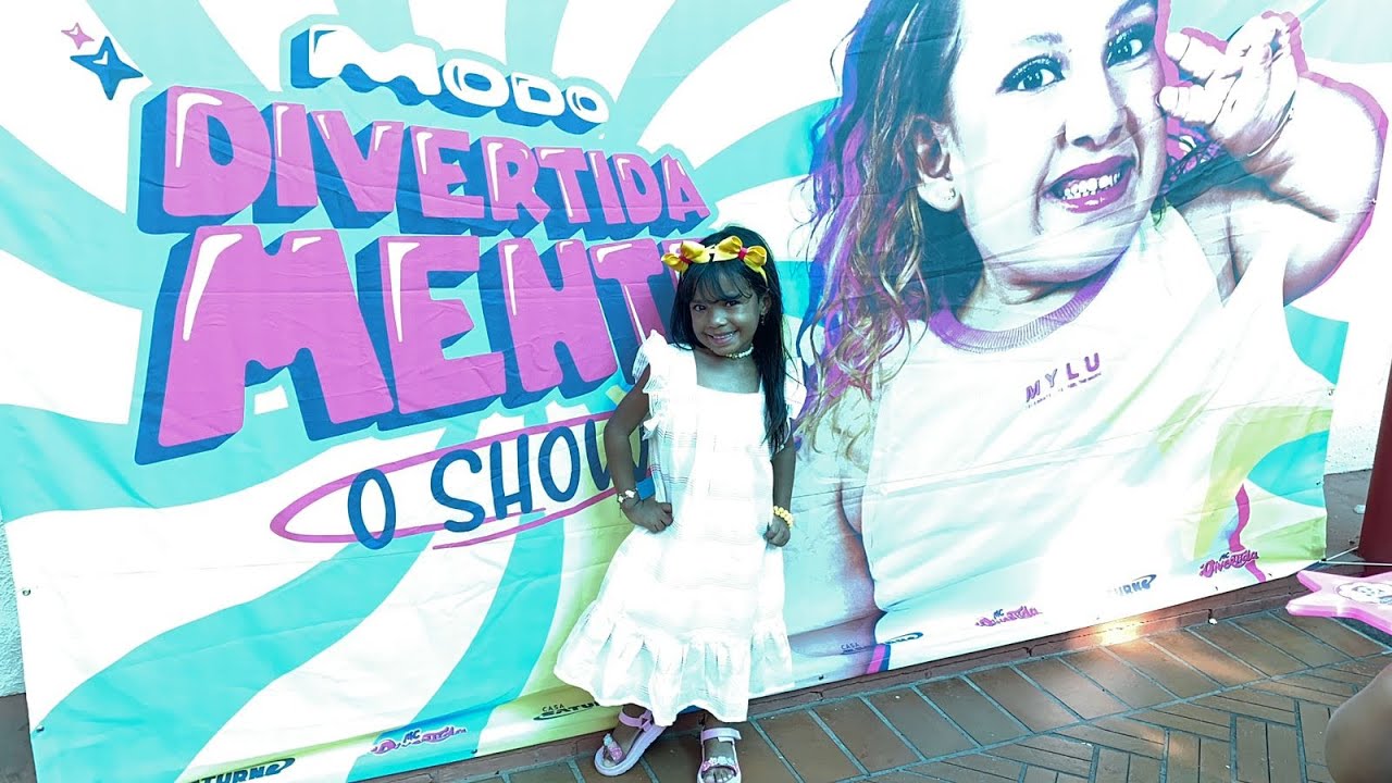 SHOW MC DIVERTIDA CHLOE BEE *fui com as amigas* #mcdivertida #show #bff 