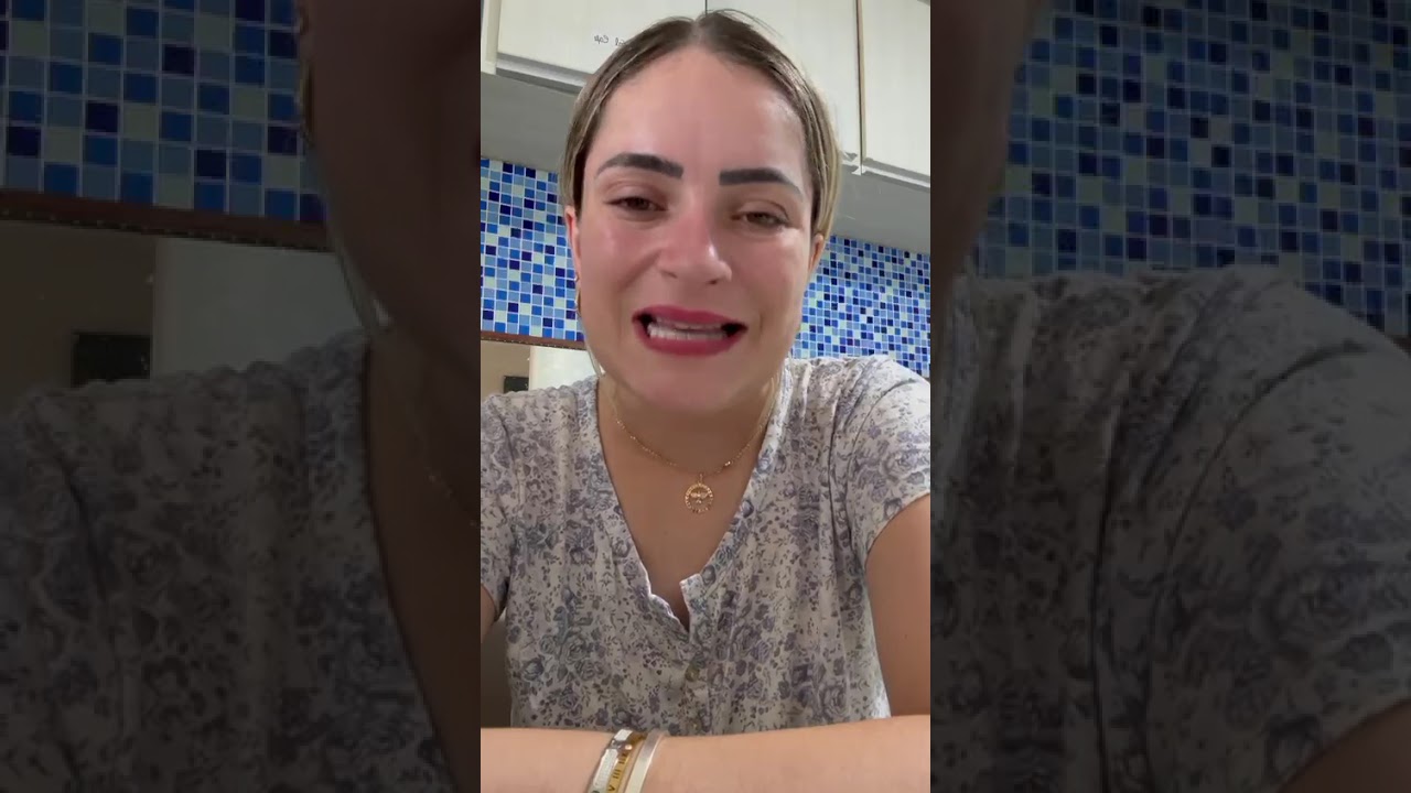 Tem uma pessoa dado gargalhada 