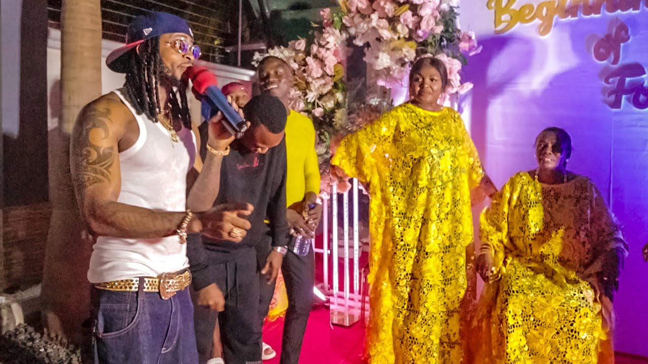 Diamond Platnumz Atangaza Siku ya Harusi yake Mbele ya Mama Yake kwenye Harusi ya Esma