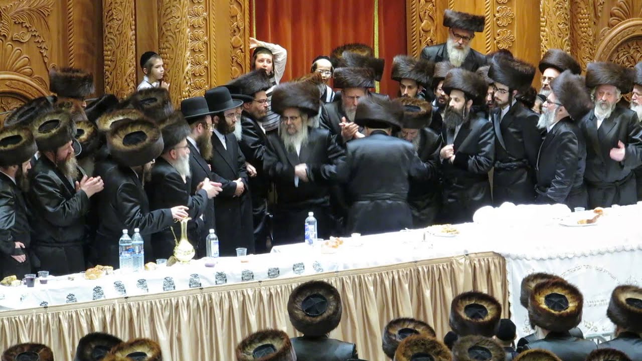 Admor M'Satmar dancing with Admor M'Skver at a Skver wedding
