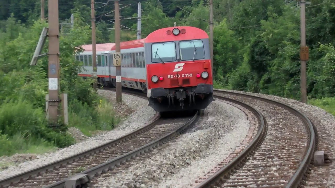 Zugverkehr in Küb an der Semmeringbahn am 27.6.2019