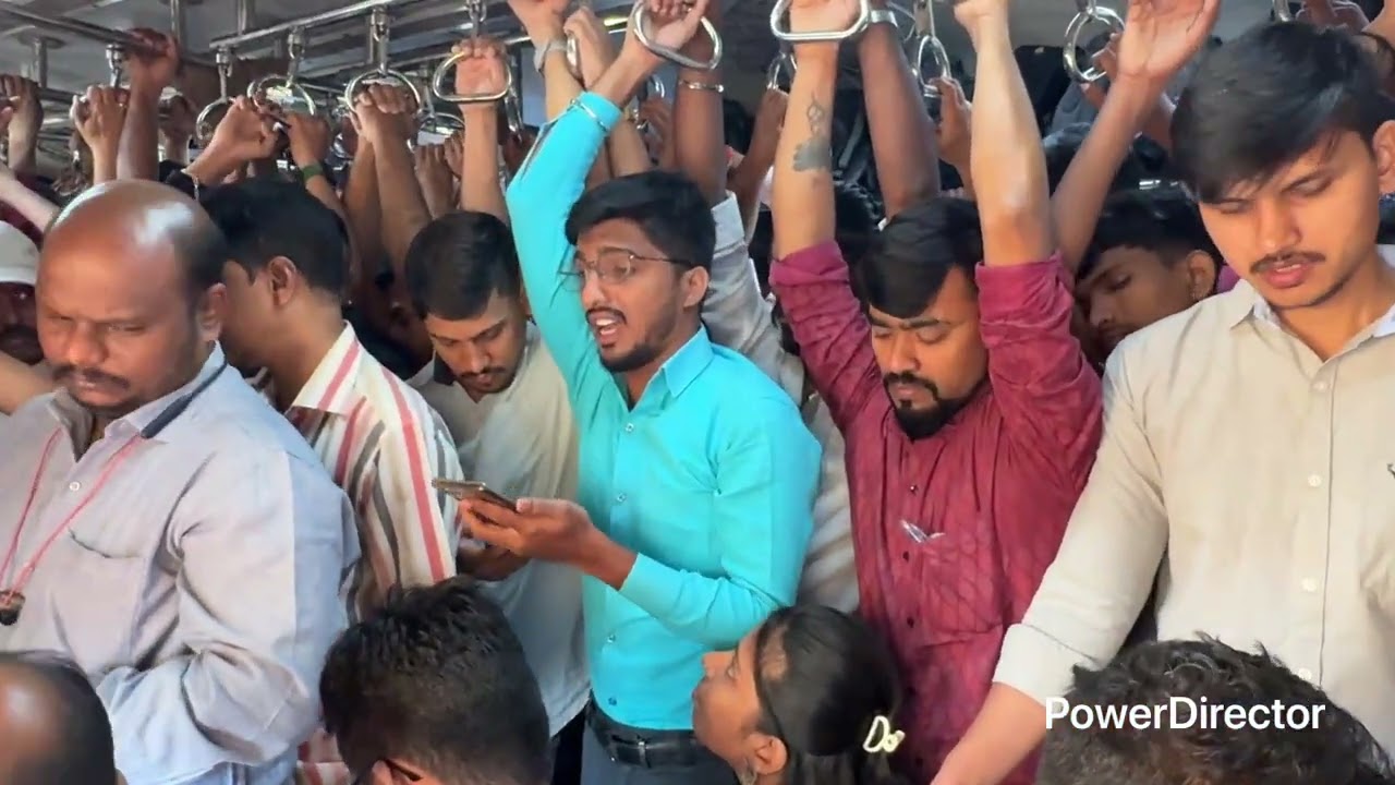 बुवा : सागर कानडे अभंग : निशंक होई मला निर्भय होई  मला गाडीची वेळ सकाळी ८:०८ विरार ते चर्चगेट