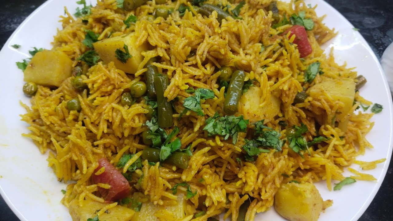 Aloo Matar  Tehri Recipe | Quick Easy Tehri Recipe |