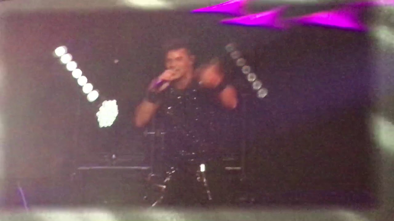 William Hung & Ricky Martin together!