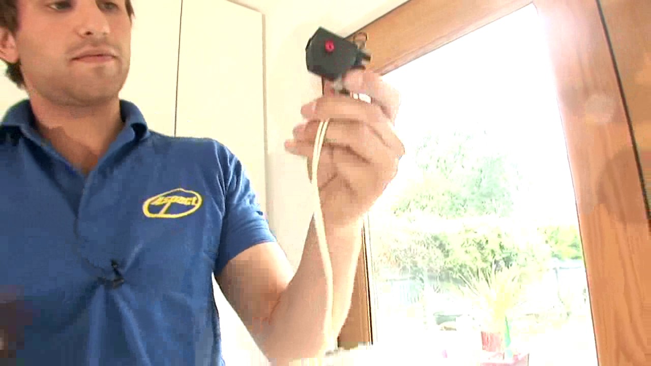 How to wire low voltage light fixtures