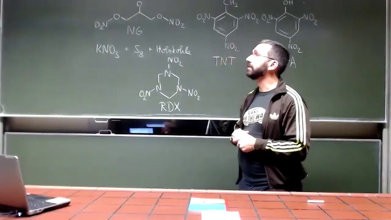 Wissenschaftsgespr&auml;che Teil 4: Explosiv- und Kampfstoffe. Verantwortung in der Wissenschaft