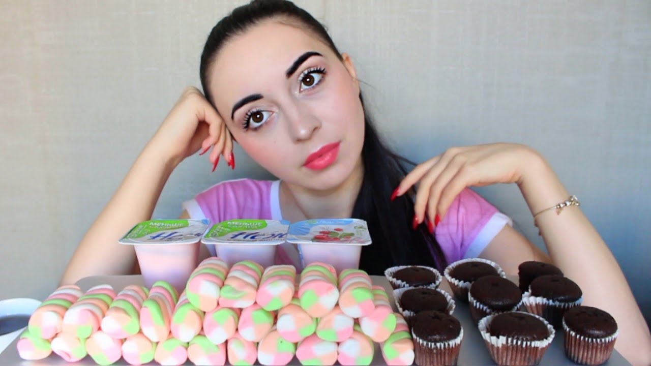 ПРИДАННОЕ НА КАВКАЗЕ/ РАЗНОГЛАСИЯ С МАМОЙ /СЛАДКИЙ MUKBANG Ayka Emilly