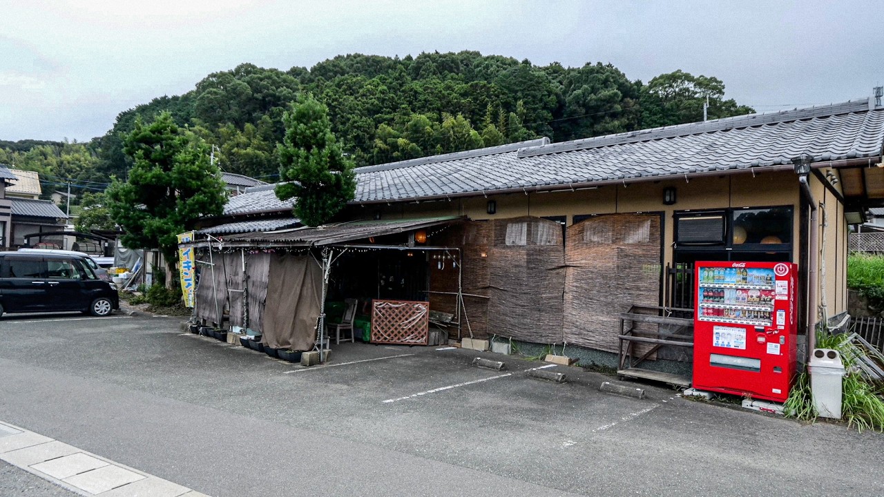 How did this roadside noodle shop end up closing so suddenly?