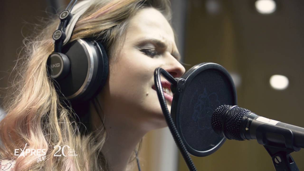 Lina Mayer - Milostná Symfónia (Expres Live 