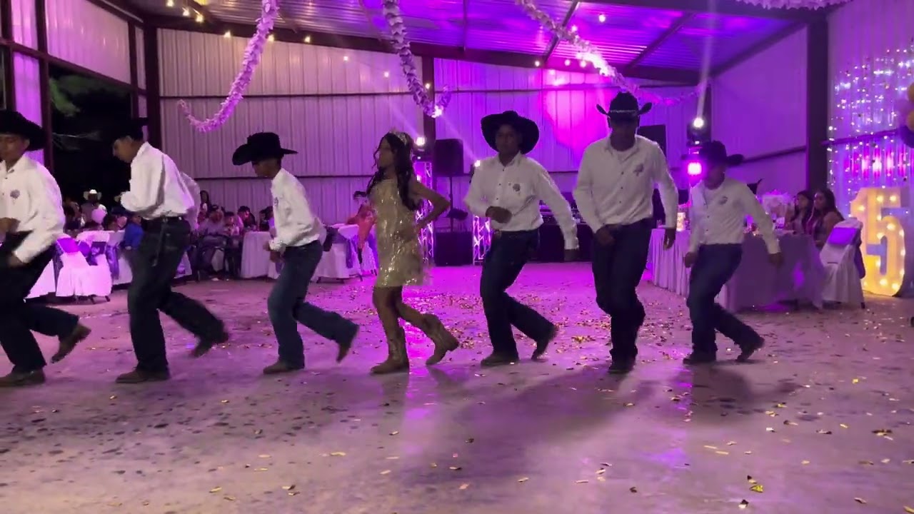 Esmeralda’s Baile Sorpresa