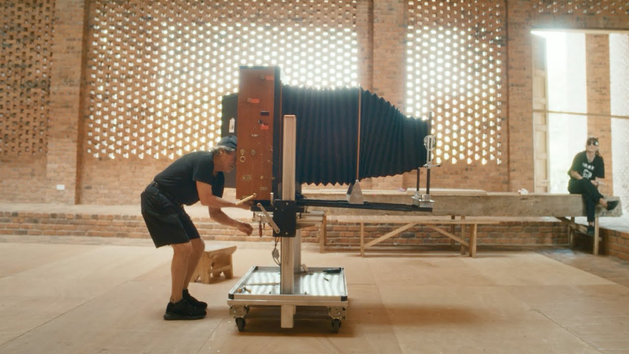 Meet the World&rsquo;s Largest Instant Camera  | Polaroid 20x24