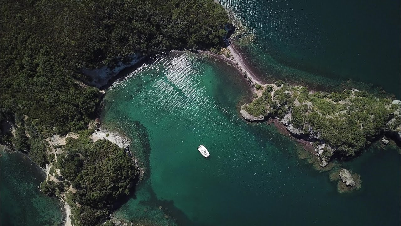 Sailing around the Hauraki Gulf of New Zealand. oysters, mussels, cockells and fishing...Ep19