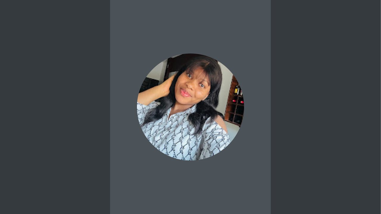 ELLAtheMUM is live