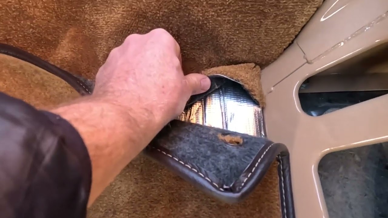 1972 Range Rover Classic Suffix A - Interior Review