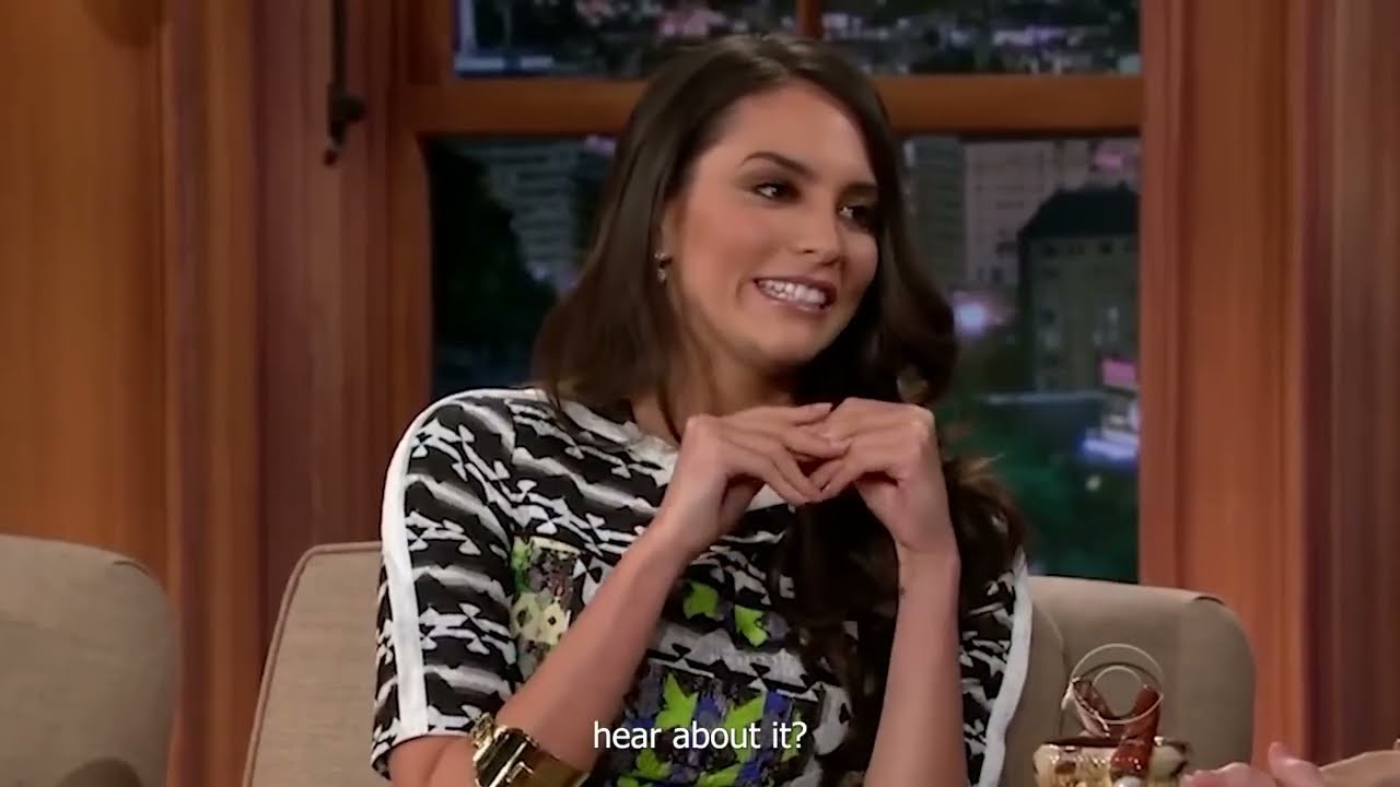 17 minutes of Craig Ferguson  Destroying Husbands and Flirting with Mila Kunis 1