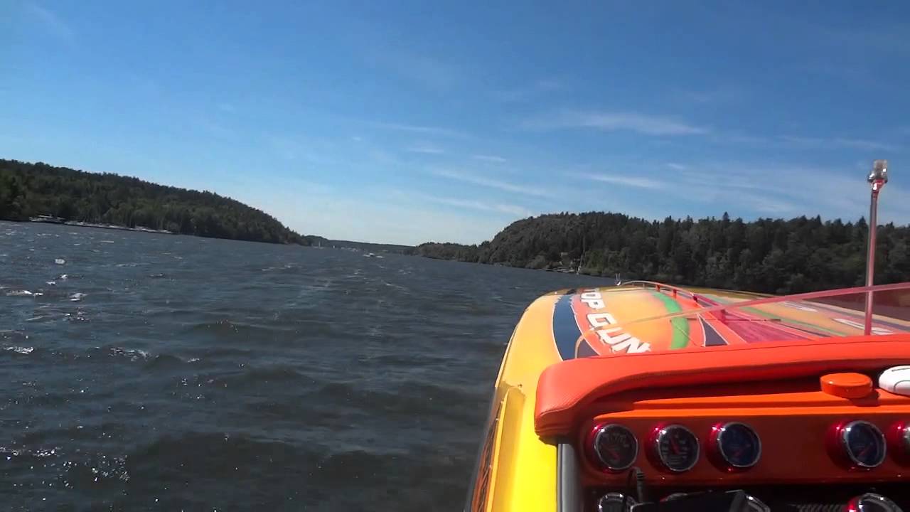 Leif-Ivan Midsommartur med racerbåten Cigarette Top Gun 39 Unlimited 2x1075