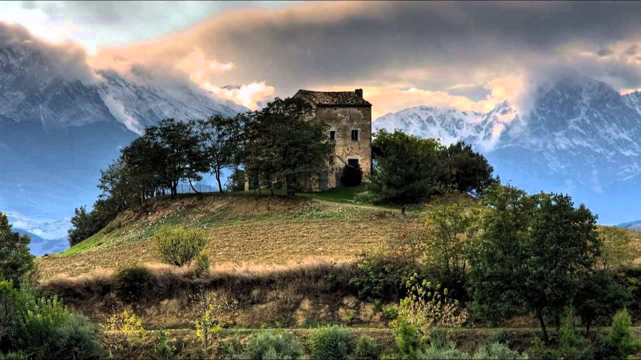 Alan Watts - The acceptance of everything flowing away