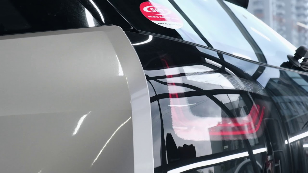 BMW i3 - Satin Psychedelic.