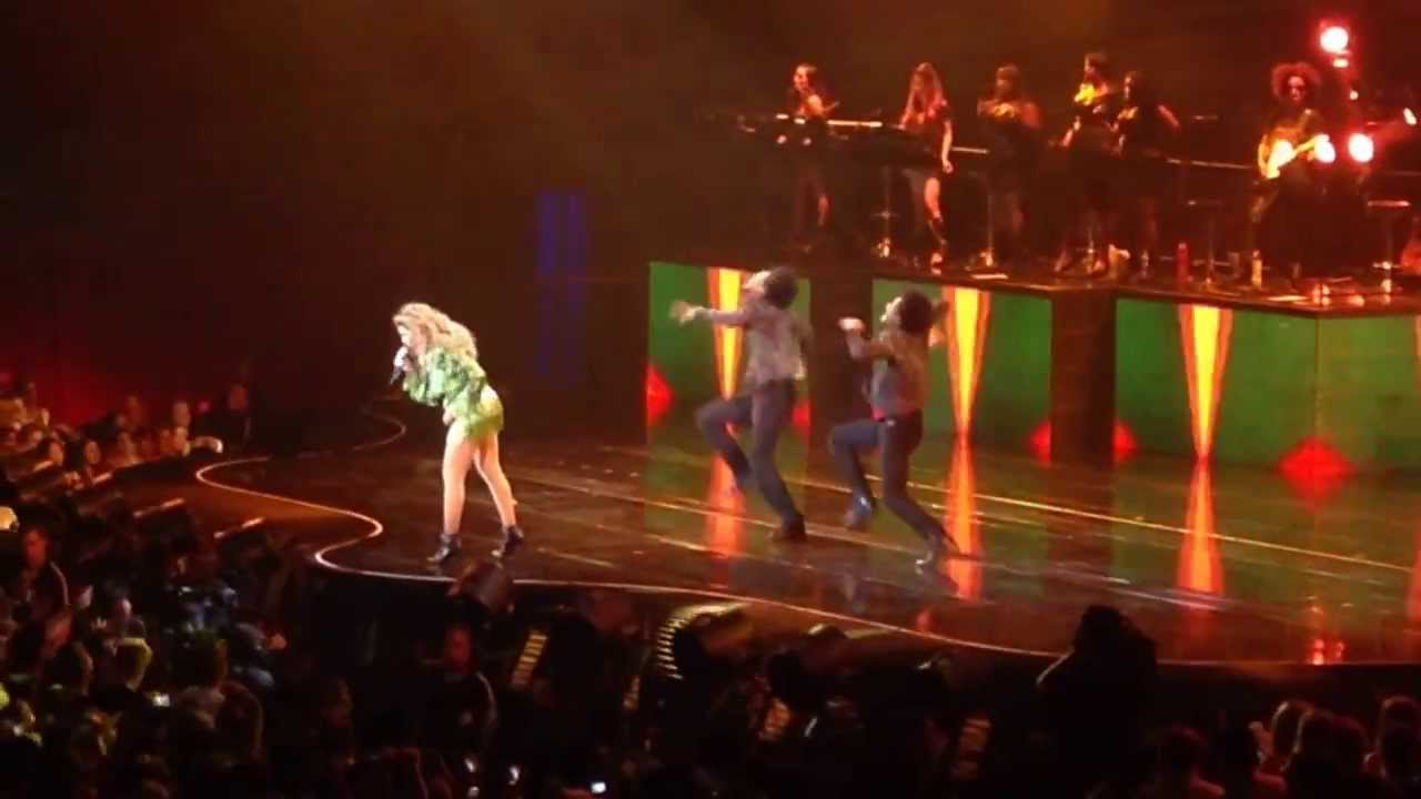 Beyonce - The Mrs Carter World Tour - Why Dont You Love Me - Live @ Allphones Arena Sydney 01.11.13