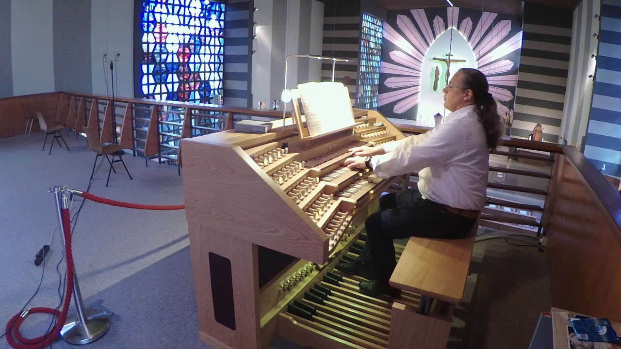 AVE MARIA in  G - Major  by  BACH/Gounod