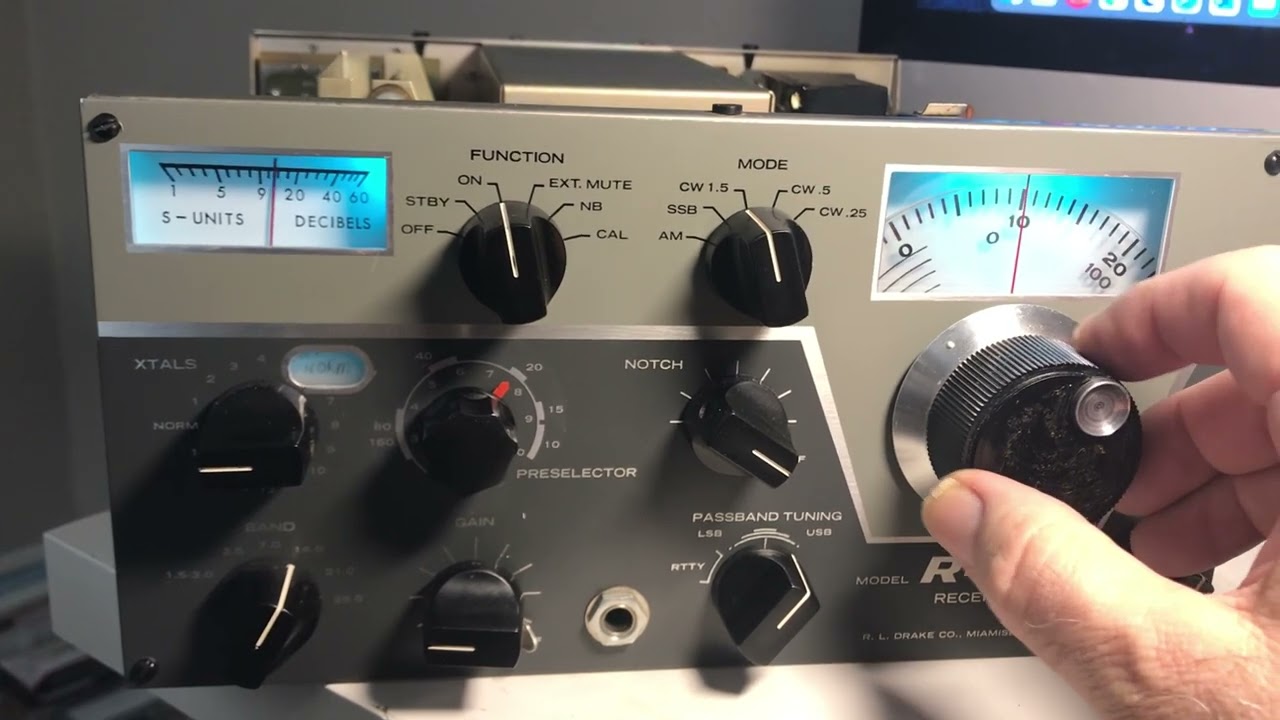 No wonder the Drake R4C receiver is famous for DX and contests. This one cleans 🧽 up.