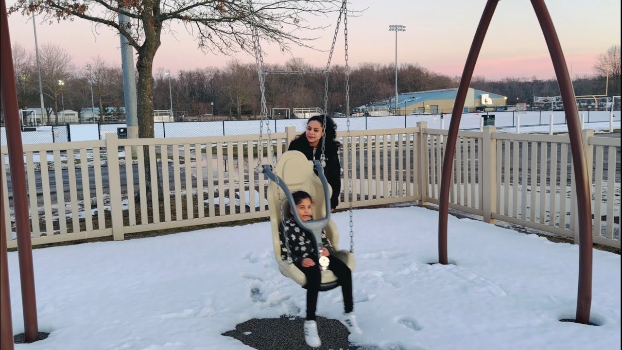 The play-area was full of snow ⛄️ | Life in USA | Life with Sia 