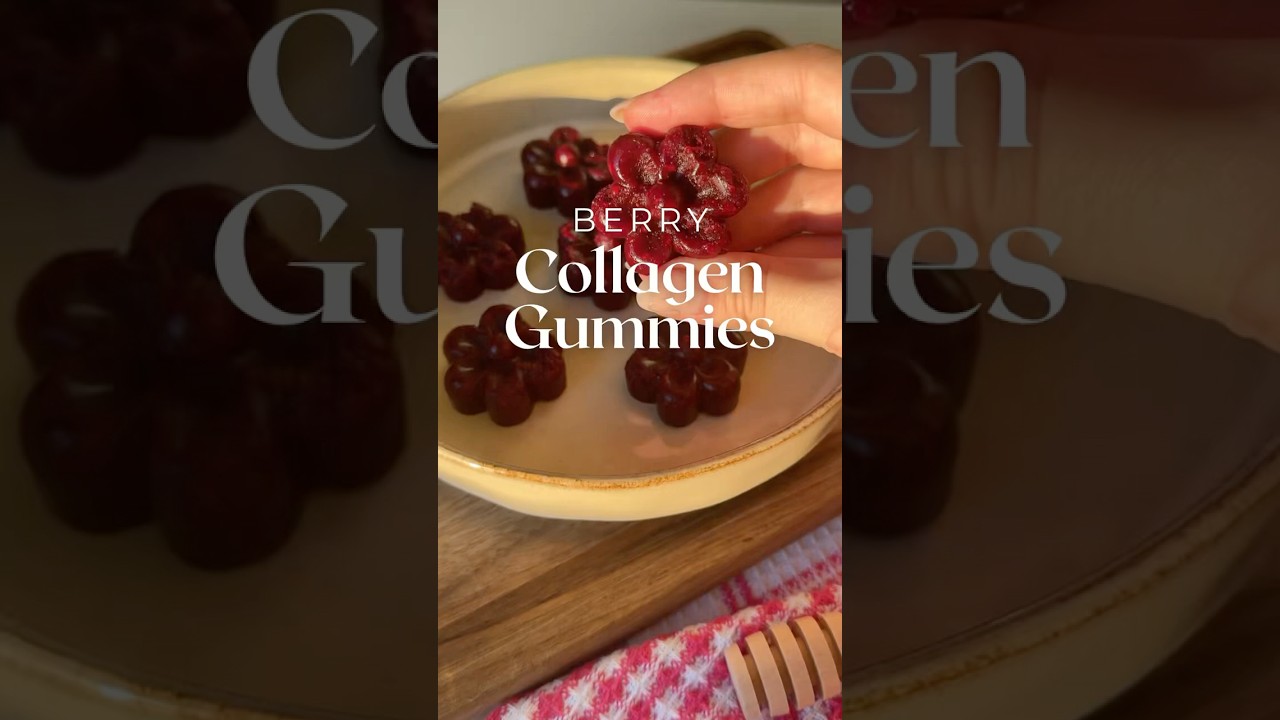 Homemade Collagen Gummies with Fresh Berries | Healthy Snack Recipe 🍓