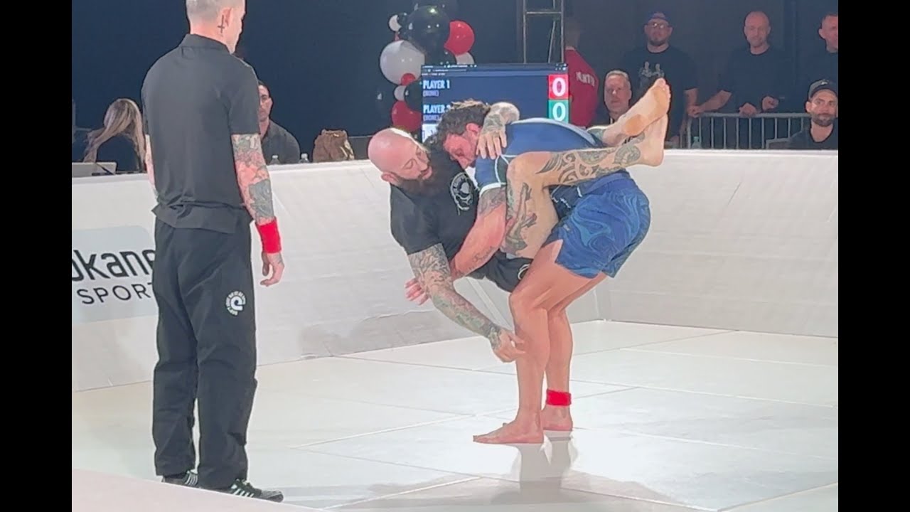 Stuart Cooper Vs Alex Larmey in CJI Pit Super Match Short Choke - Spokane Submission Series 4