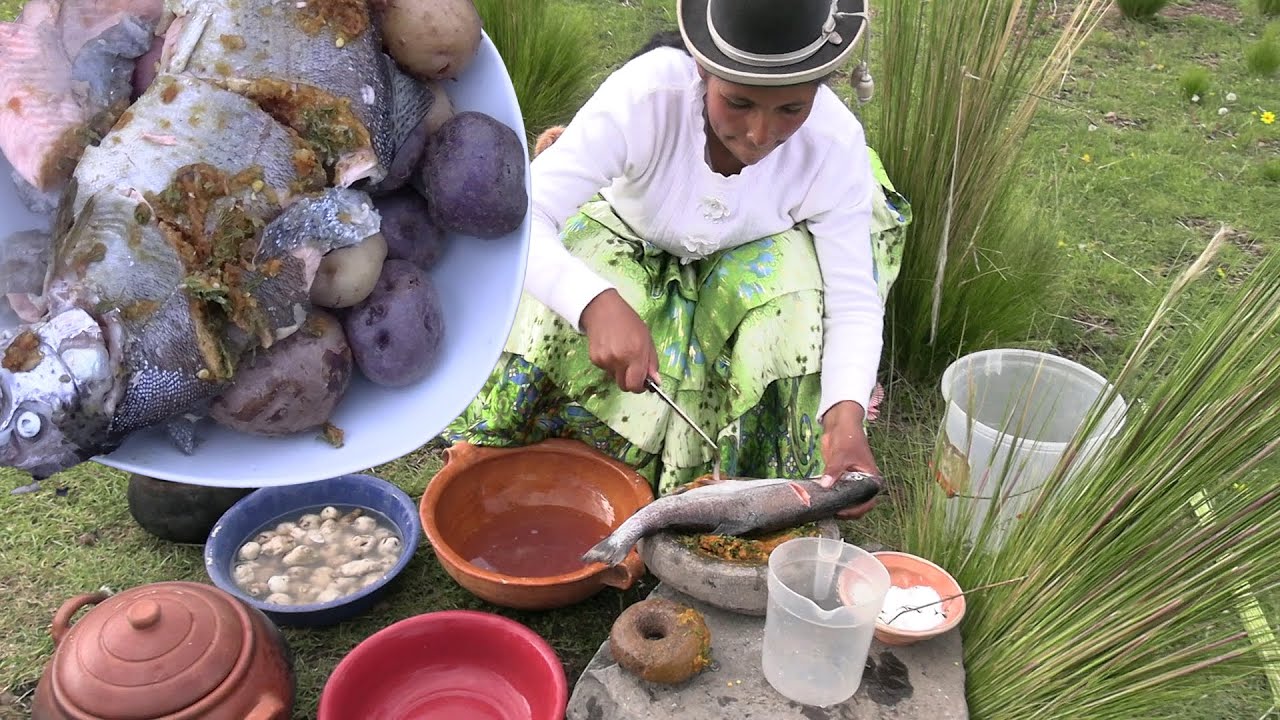 COCINANDO TRUCHA AL VAPOR CON SU CHUÑO BLANCO Y SU PAPA - AL ESTILO DE LA CHOLITA JULIA