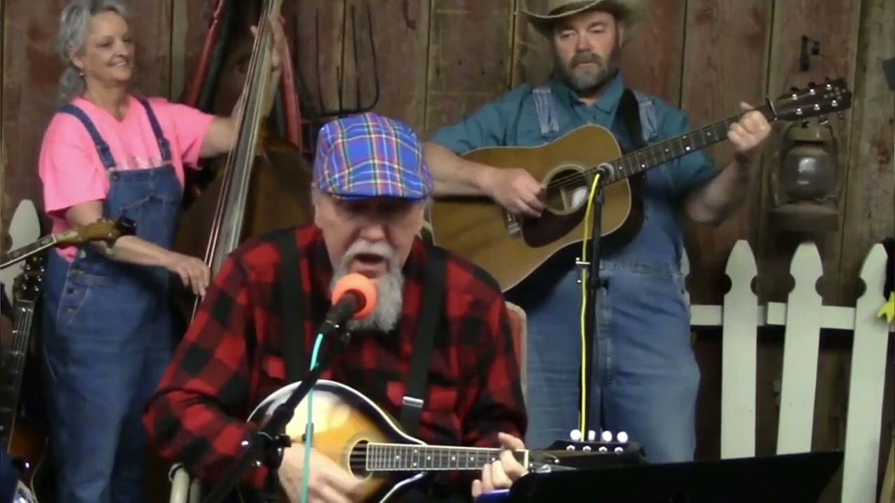 Kelly Lee James and the Critter Cuzzins, Morgans Mountain.