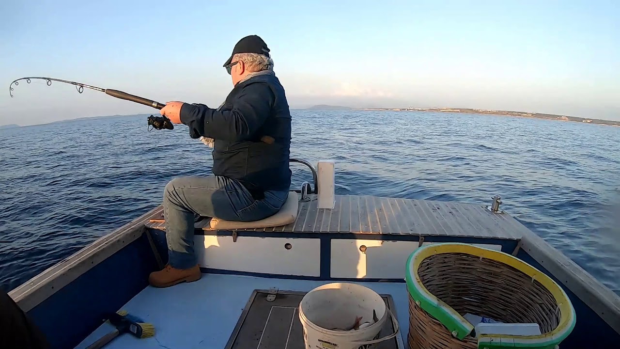 Çeşme' de Tekneyle Mercan Avı Yaptık Balığın Vuruş Anlarıyla Dolu Harika Bir Macera Yaşadık
