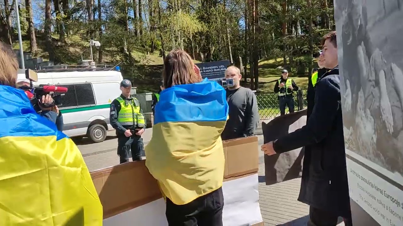 Ragelskis vs Surajevas 2022 gegužės 9 prie kapinių 