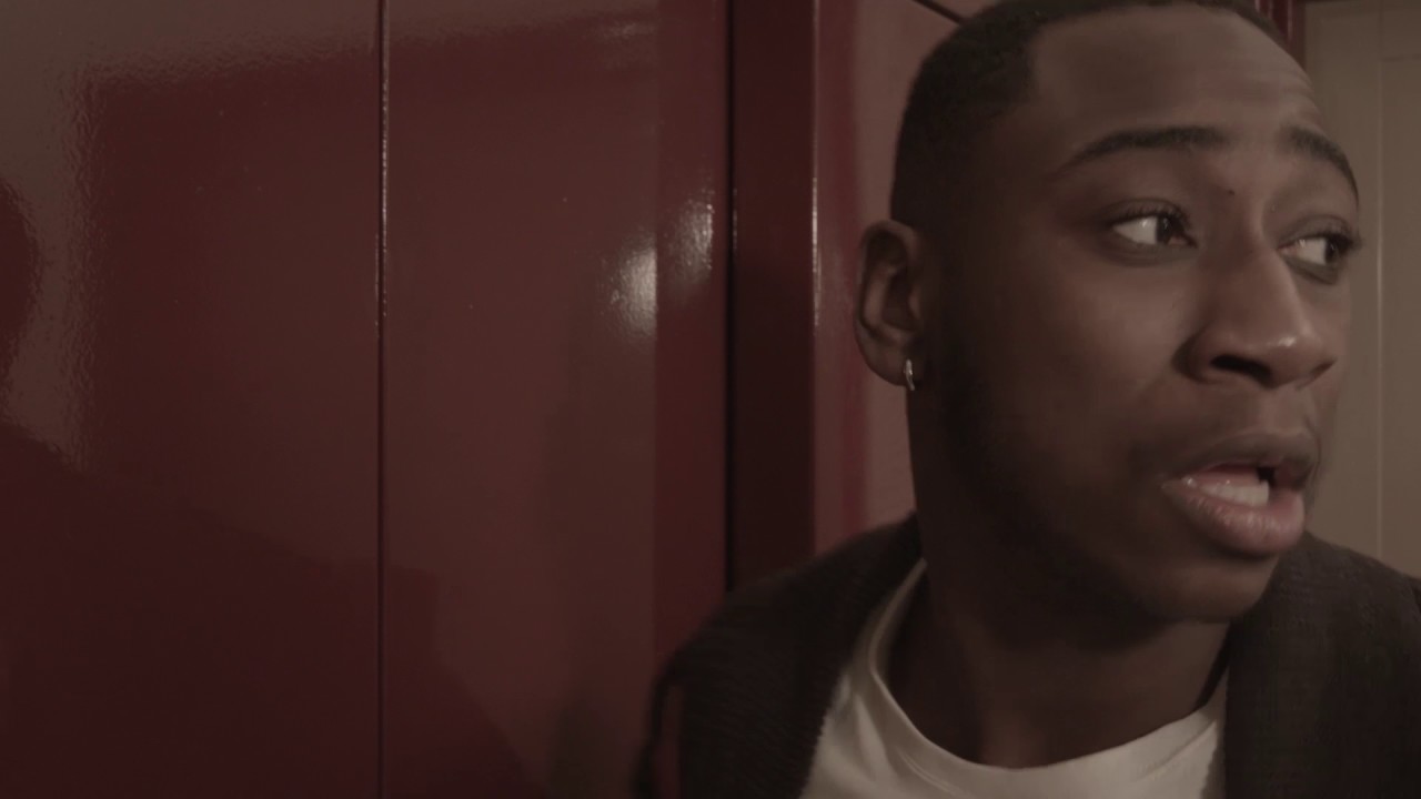 CA M'ENERVE - LES GENS EN RETARD ( Tonio life )