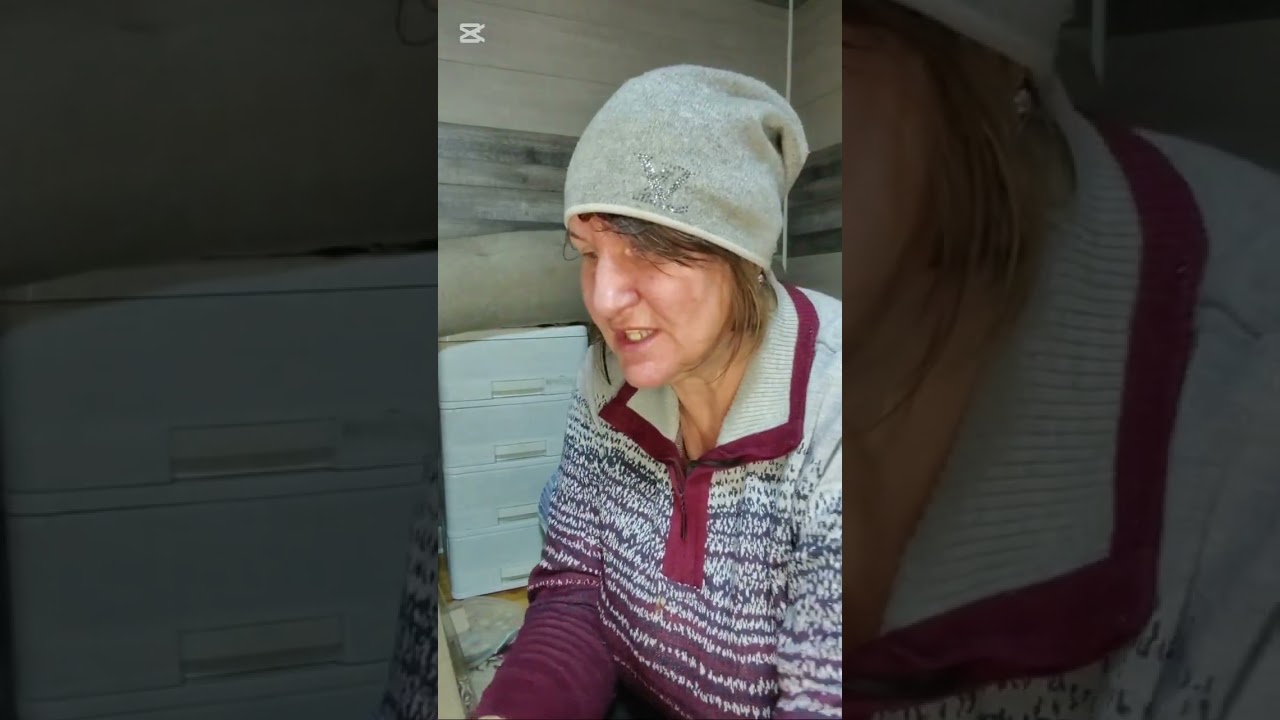 Распаковка двух посылок для Снежка часть 2