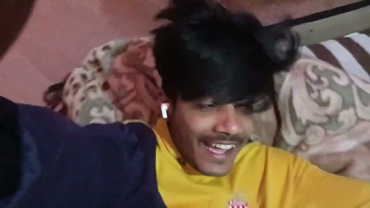 Mummy ke room me kiya masti 😛 #viral #vlog 